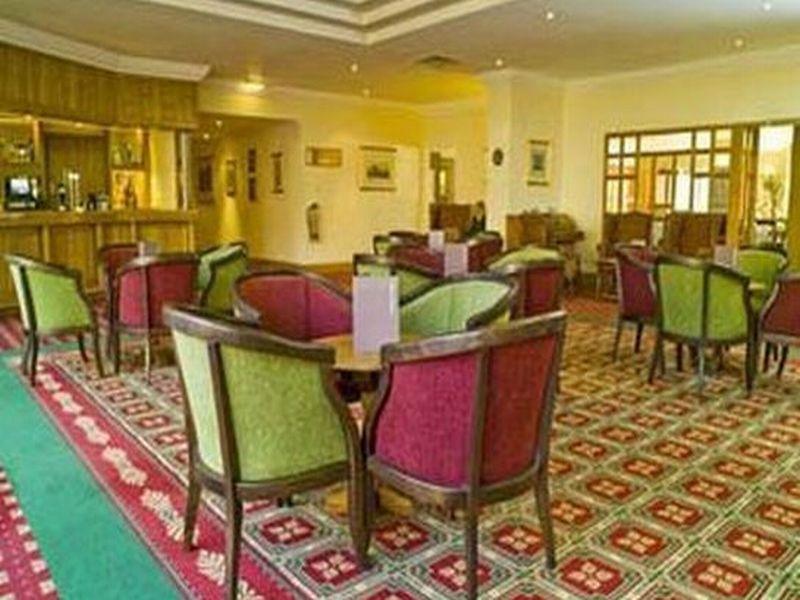 Urban Hotel Грантъм Ресторант снимка